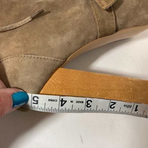 STEVE MADDEN Suede Platform Boots ๐ค - Picture 4 of 8